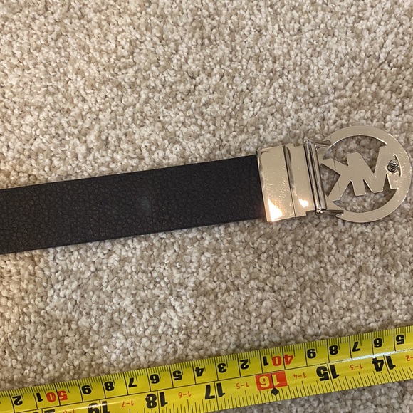 Michael Kors belt reversible - Picture 9 of 12